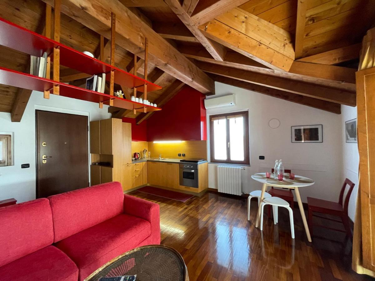 The Pretty Attic Apartment Mailand